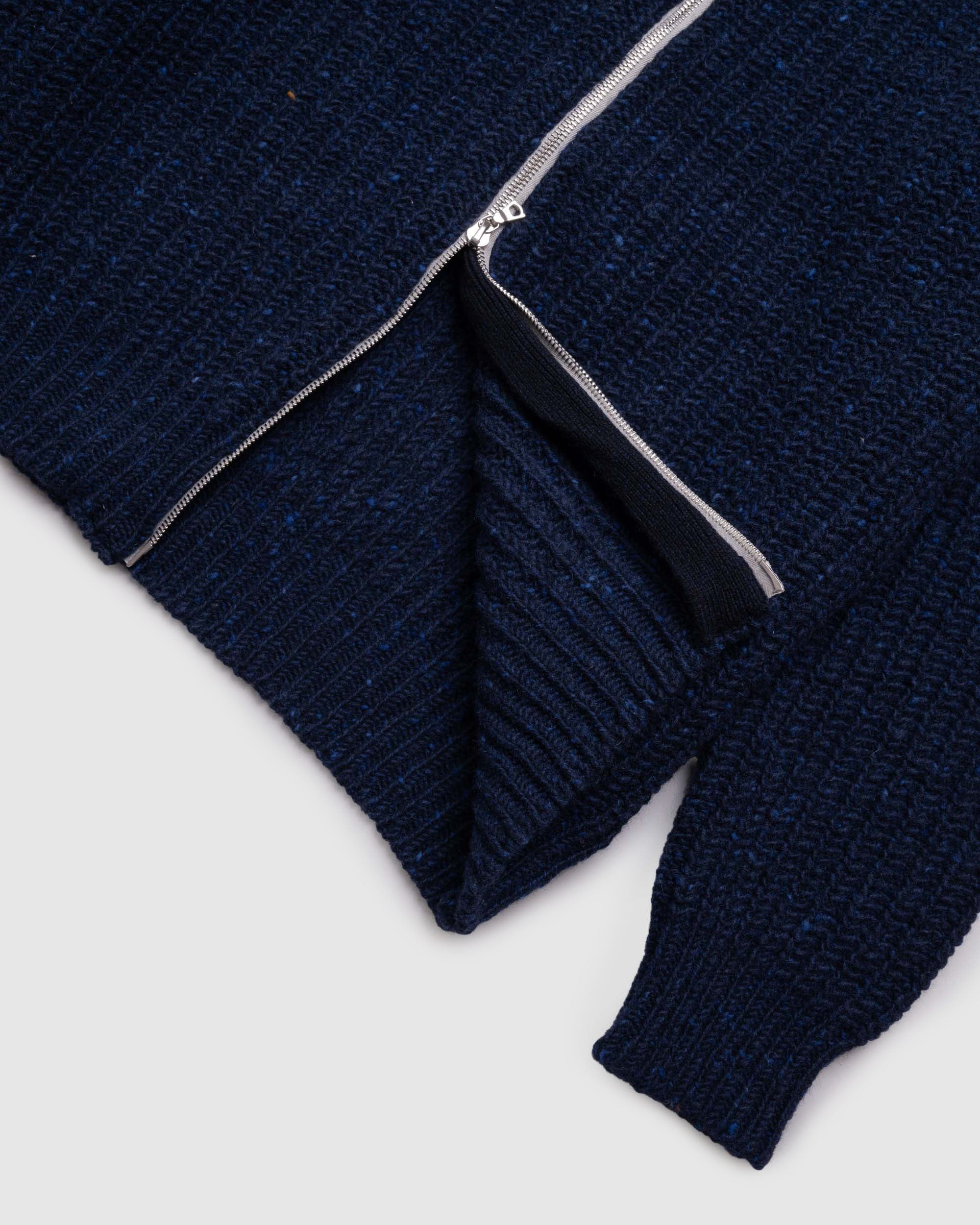 Loose Ends - Navy - Image 3