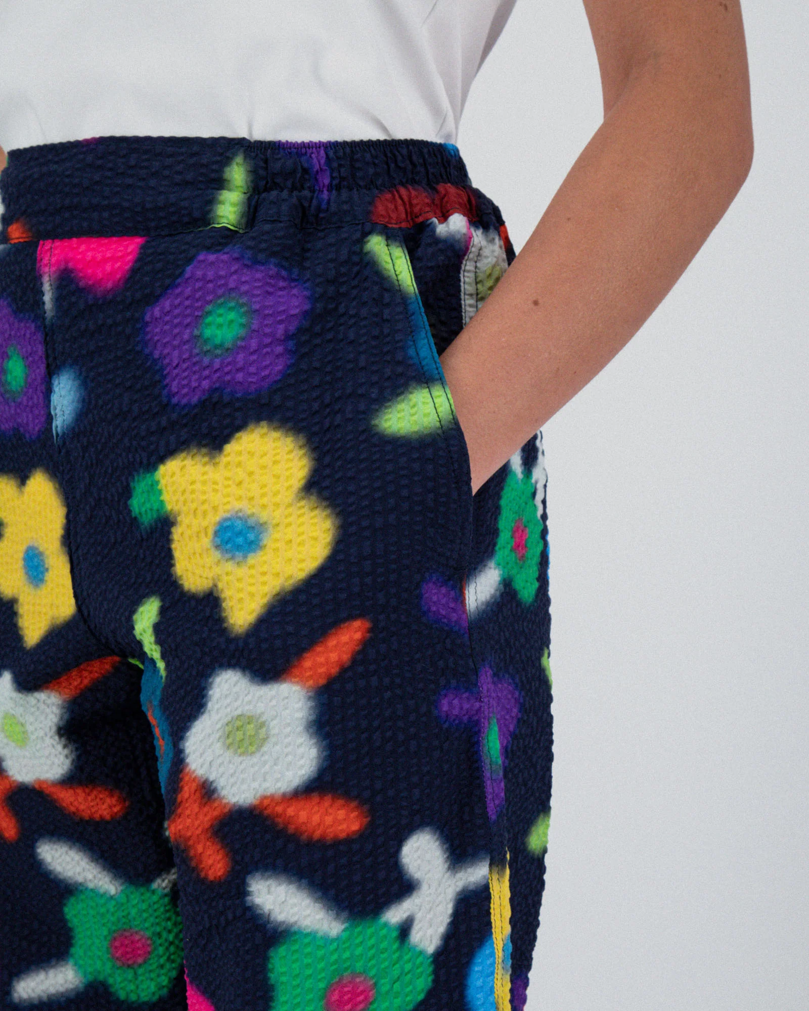 Love Pants - Trippy Flowers - Space (Women) - Image 3